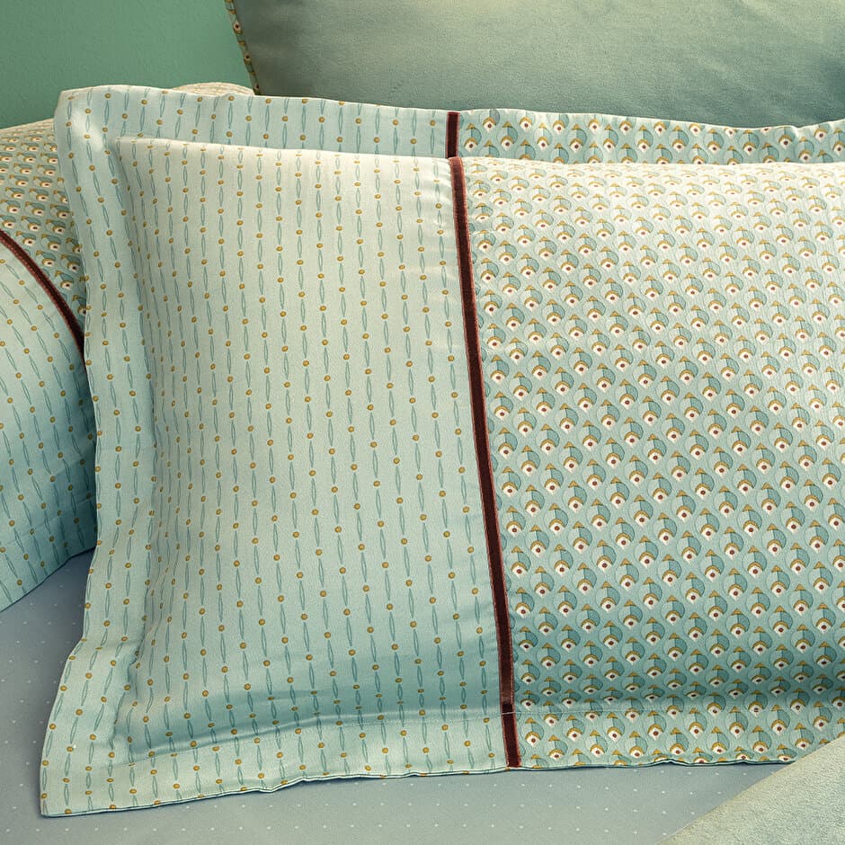 Yataş Bedding Rowena - King Size
1- Duvet Cover: 240 x 220 cm
2- Flat Sheet: 280 x 240 cm
3- Pillowcases: 50 x 70 cm (2 Flounced + 2 Standard) (Sage) 2