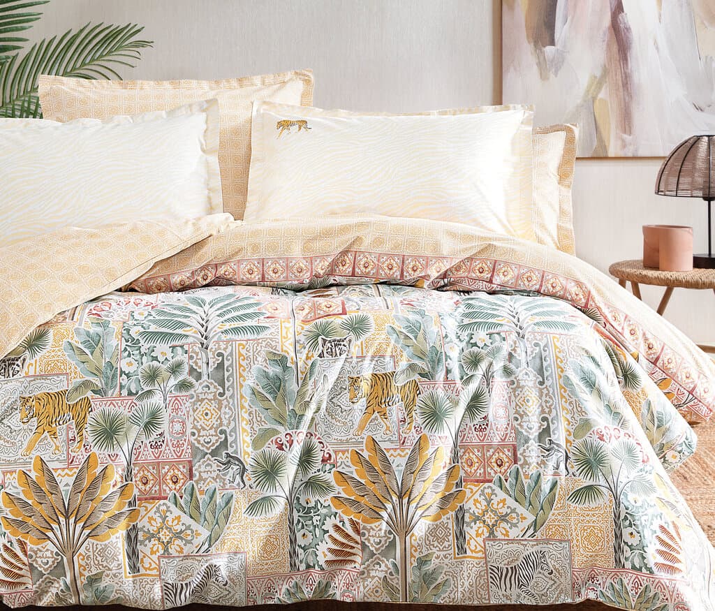 Yataş Bedding Gold - King Size 
1- Duvet Cover: 220 x 240 cm
2- Flat Sheet: 240 x 280 cm
3- Pillowcases: 50 x 70 cm (Includes 2 Pieces) (Terracotta) 1