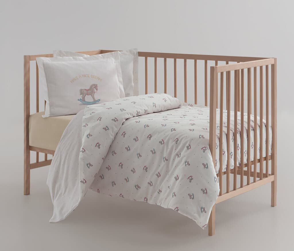 Yataş Bedding Baby Horse Duvet Set - White - Duvet Cover: 100x150, Sheet: 120x190, Pillowcase: 35x45 cm (White / Multi) 1