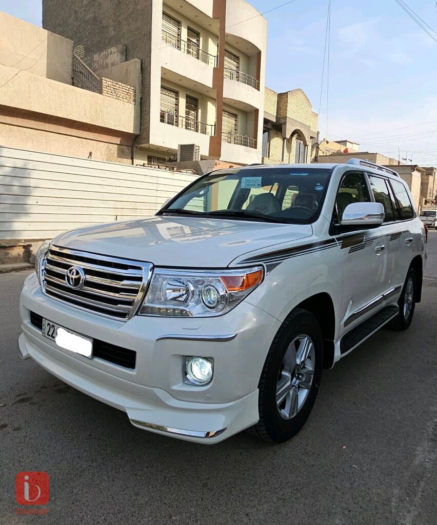 Toyota Land Cruiser GXR 3
