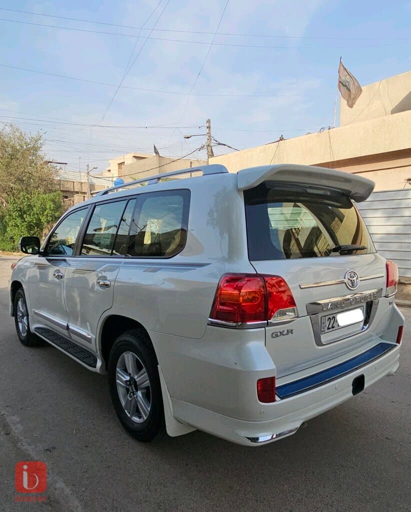 Toyota Land Cruiser GXR 6