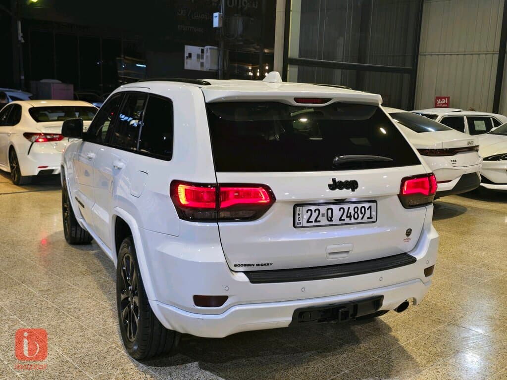 Jeep Grand Cherokee Black Top 6