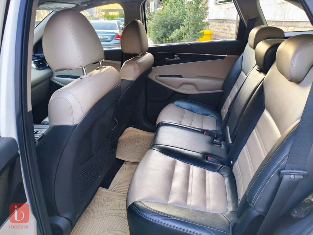 KIA Sorento DLX AWD 8