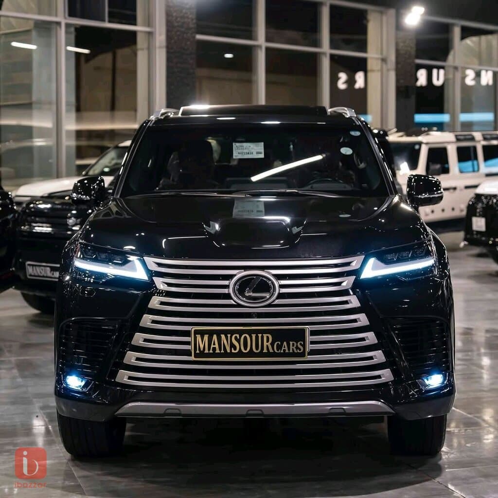 Lexus LX600 3
