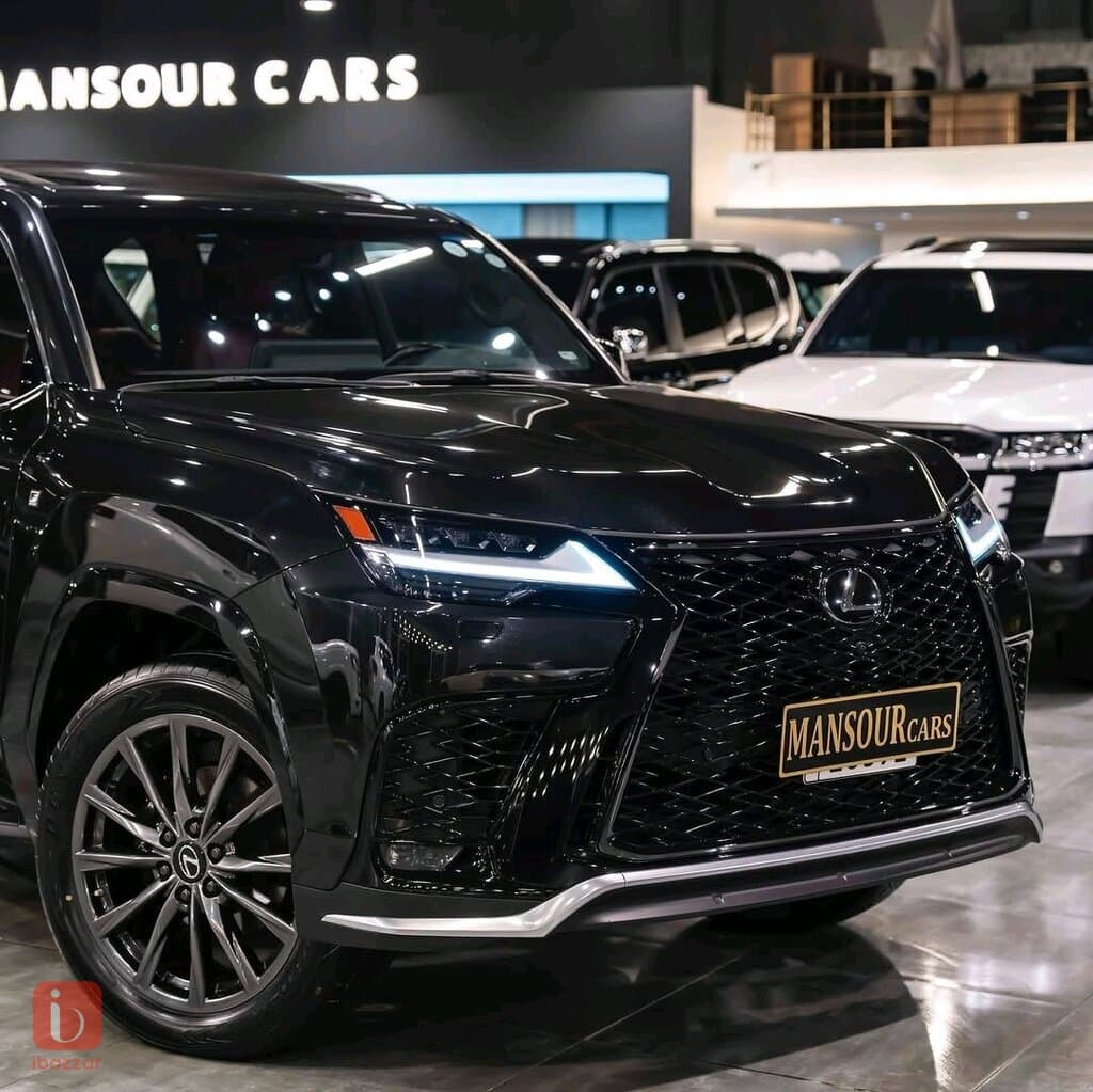 Lexus LX600 F Sport 3