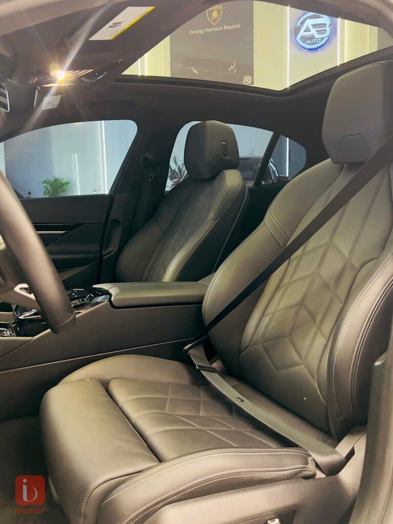 BMW 5-Series 530i M-Kit 10