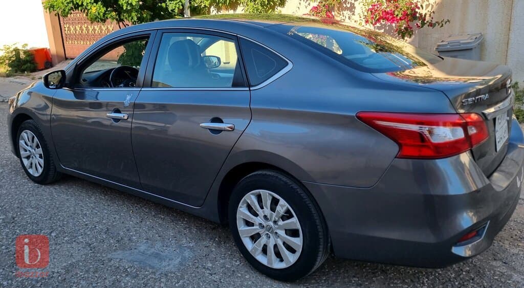 Nissan Sentra S 5