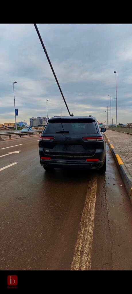 Jeep Grand Cherokee Summit 4