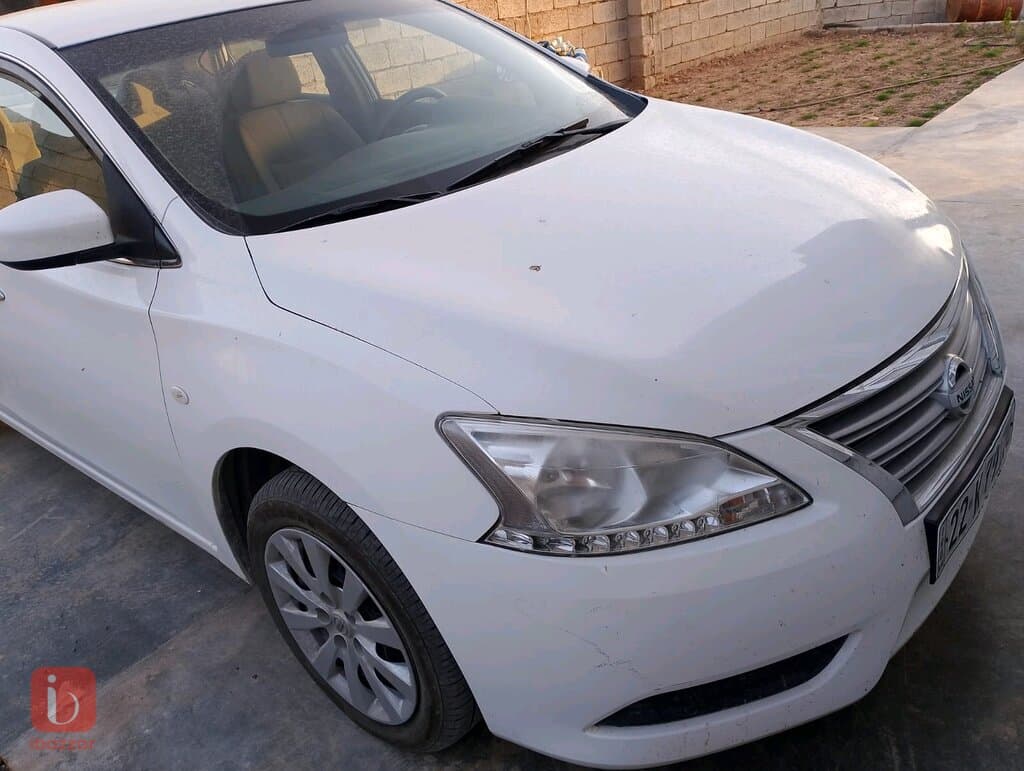 Nissan Sentra 1