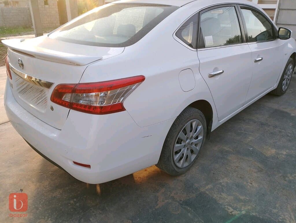 Nissan Sentra 4