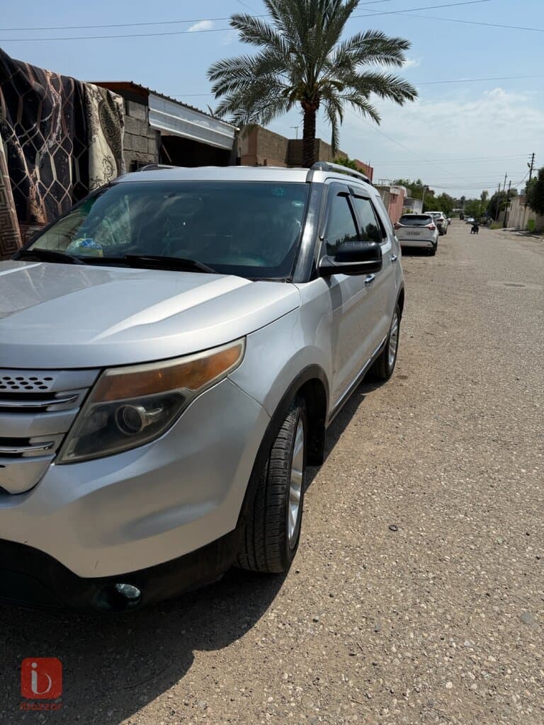 Ford Explorer XLT 6
