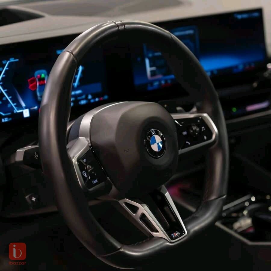 BMW 5-Series 530i 7