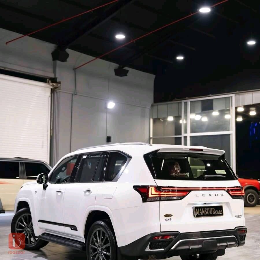 Lexus LX600 F Sport 5