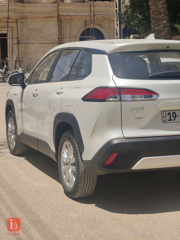 Toyota Corolla Cross 4