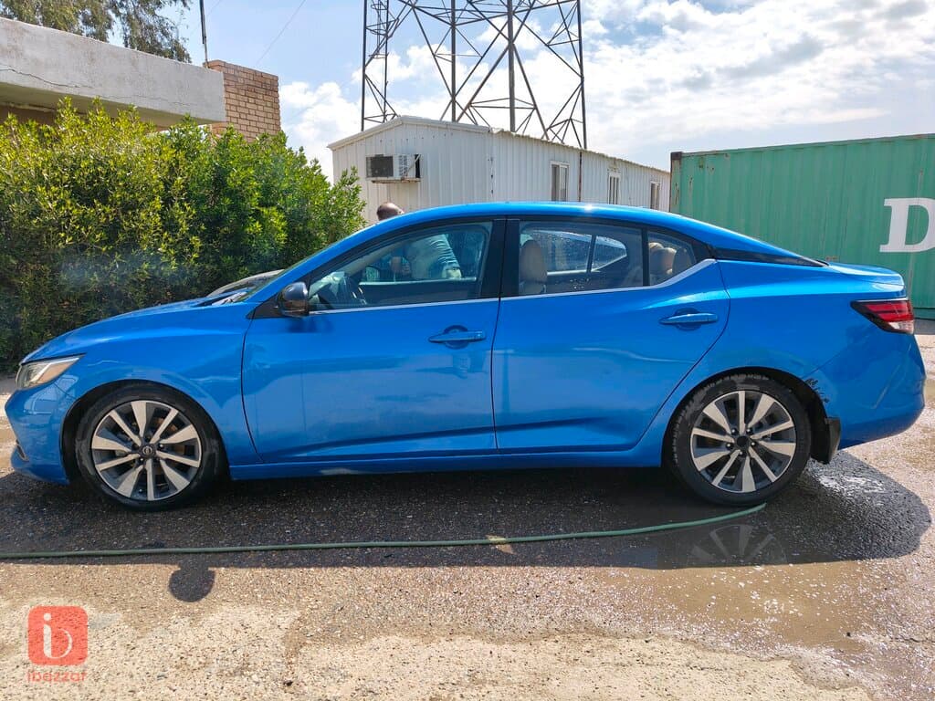 Nissan Sentra SV Plus 2
