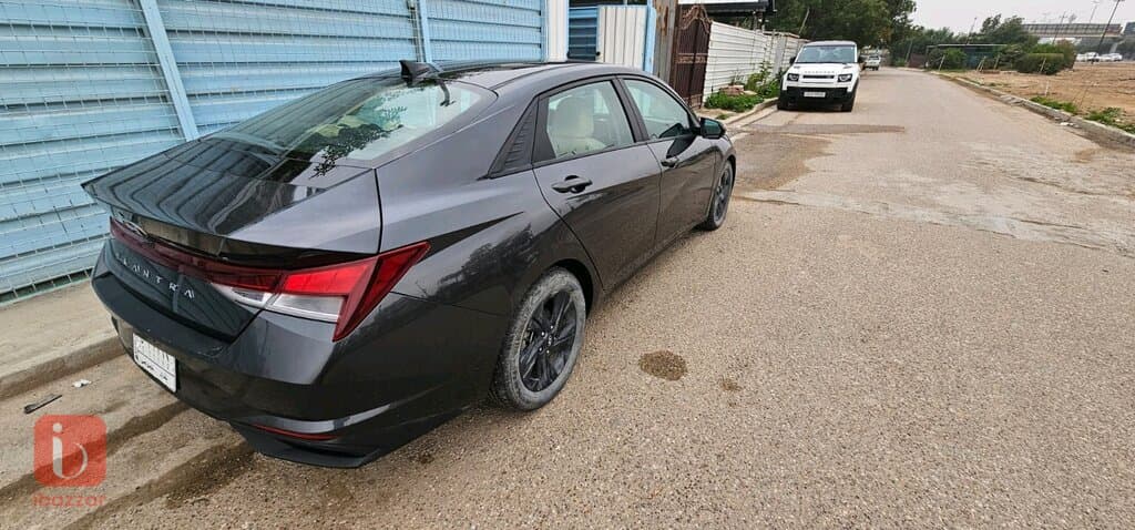 Hyundai Elantra 14