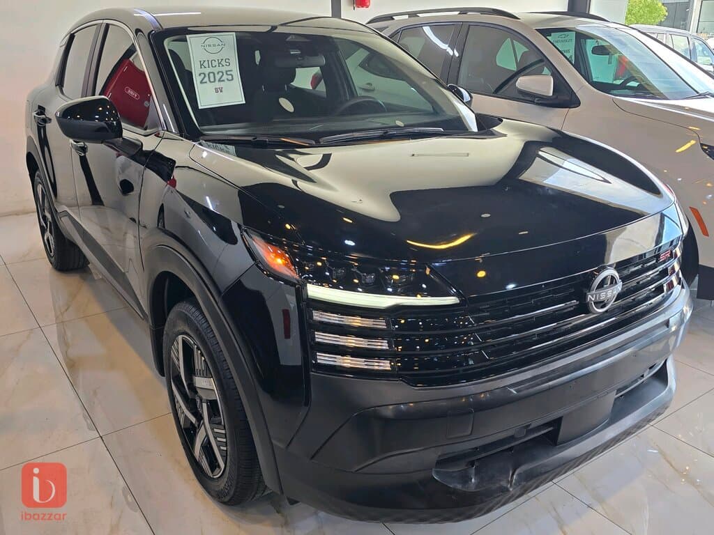 Nissan Kicks SV 2