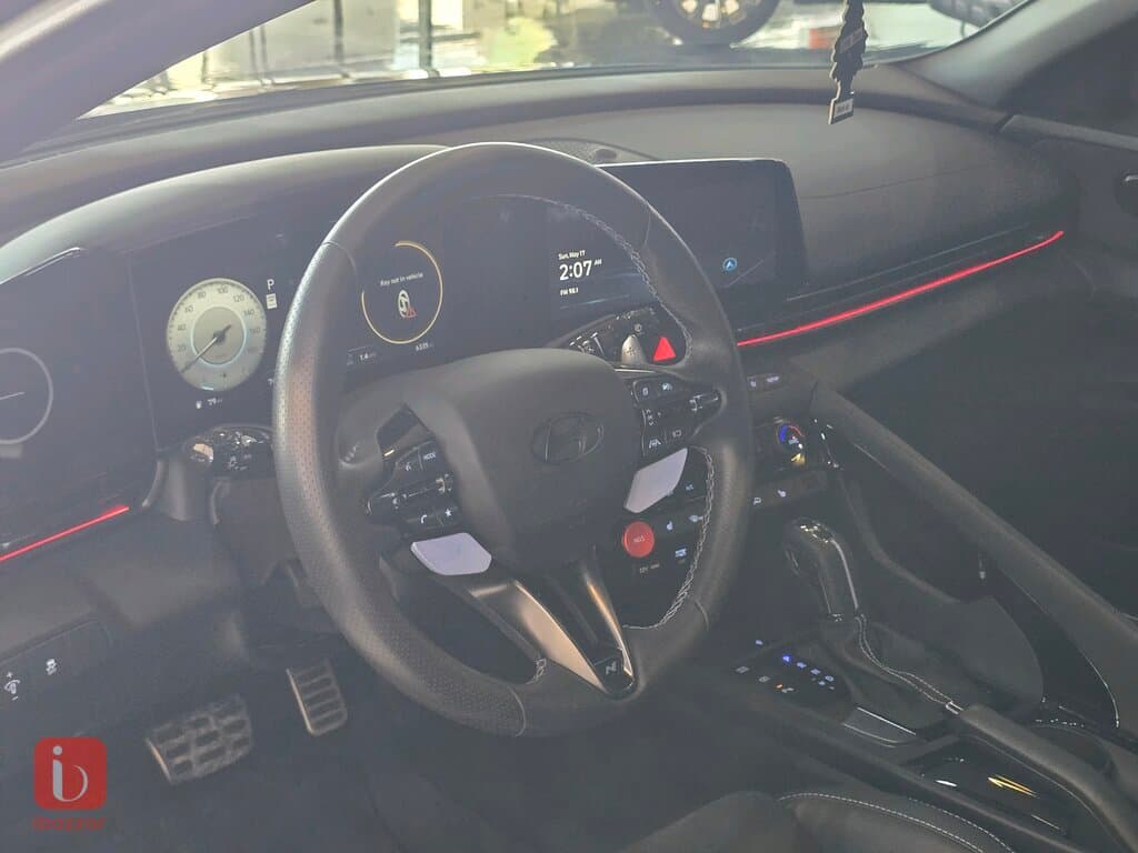 Hyundai Elantra 8