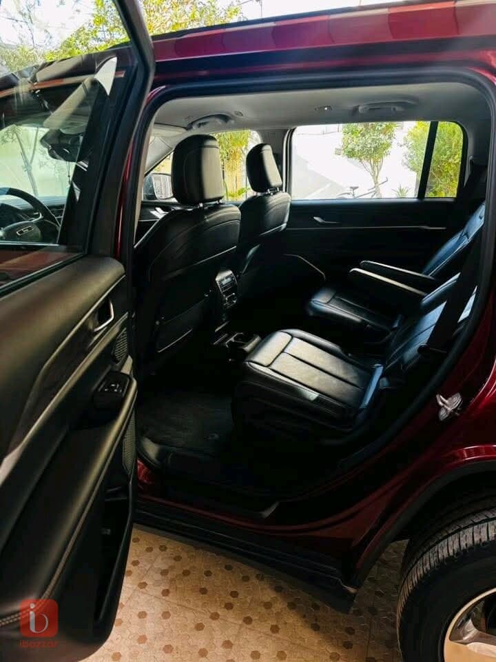 Jeep Grand Cherokee 4