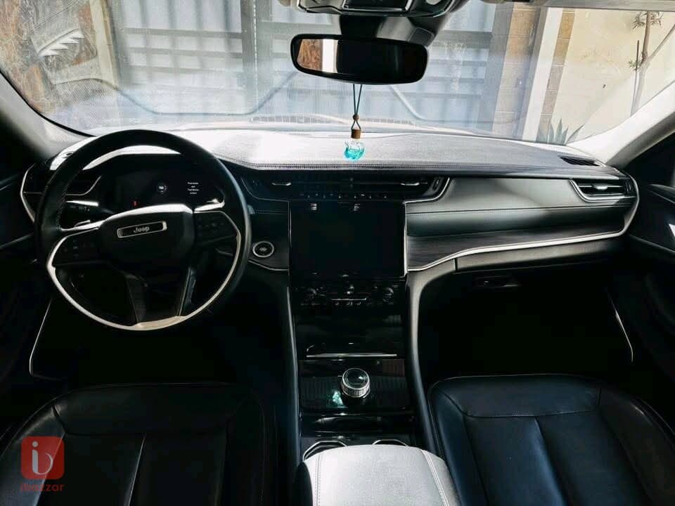 Jeep Grand Cherokee 7