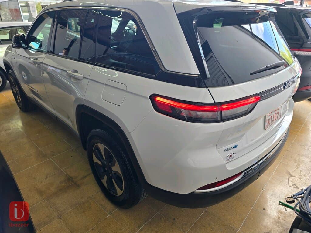 Jeep Grand Cherokee Limited 4