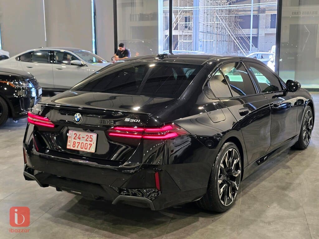 BMW 5-Series 530i 5