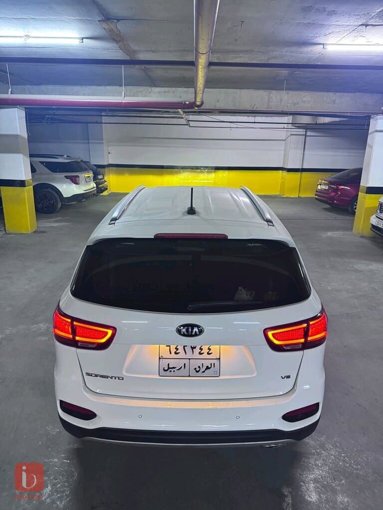 KIA Sorento LX 2