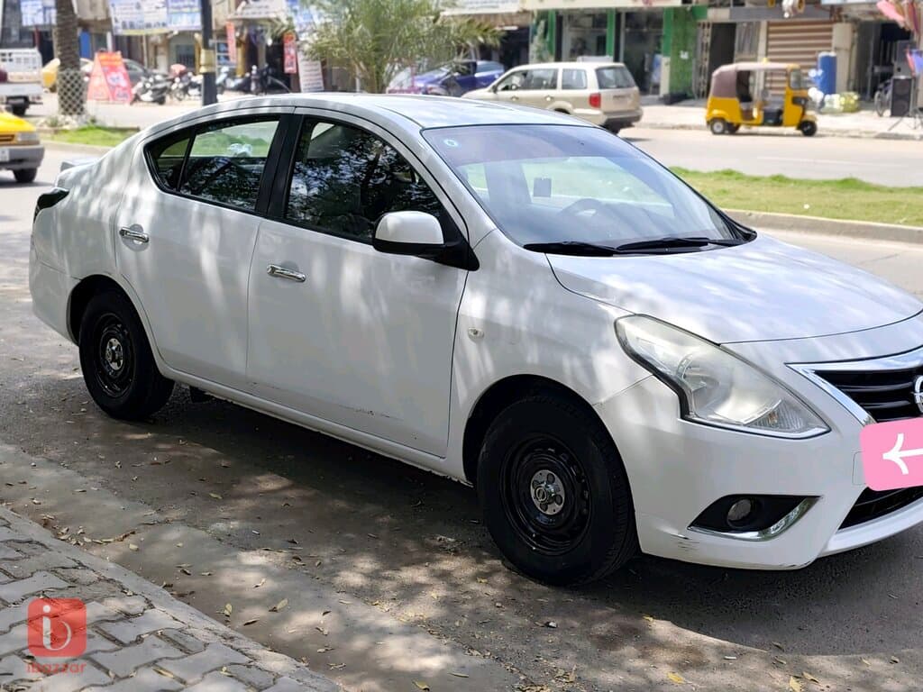 Nissan Sunny 5