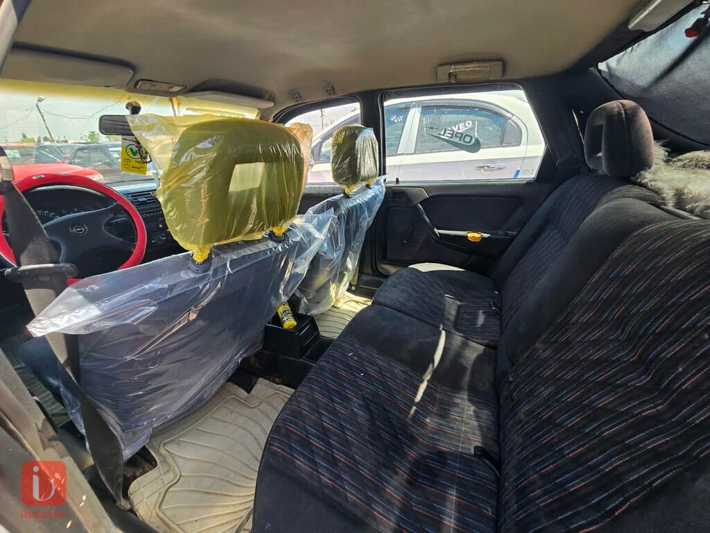 Opel Vectra — photo 5