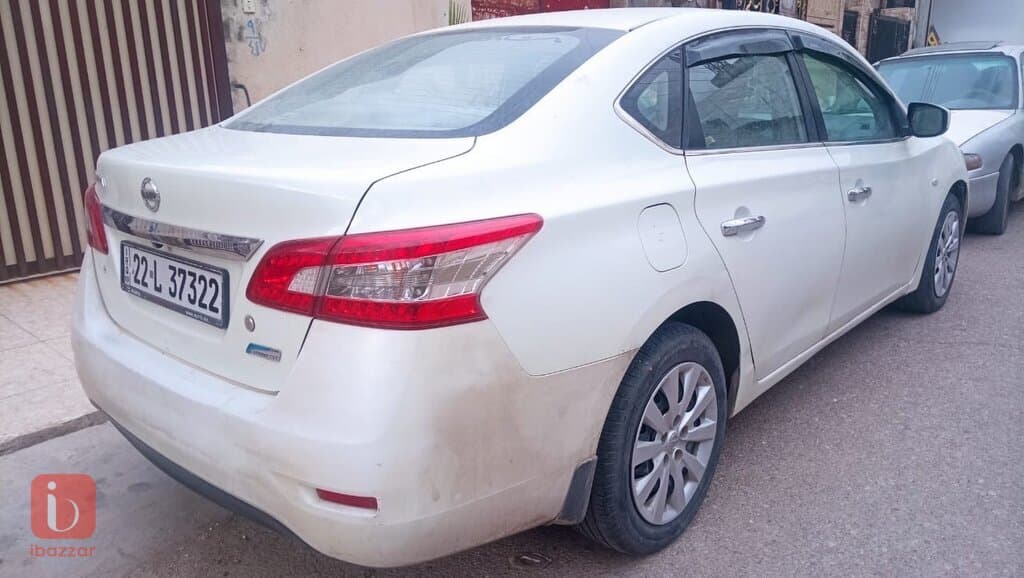 Nissan Sentra S 3