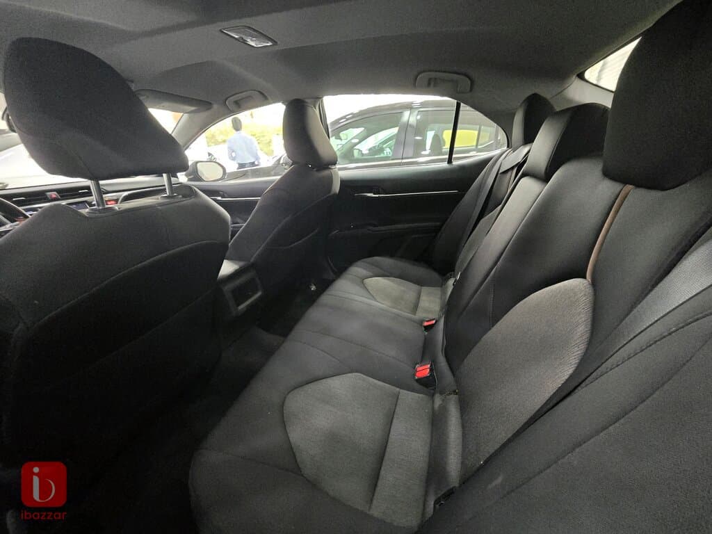 Toyota Camry LE 5