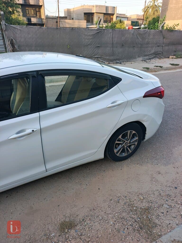 Hyundai Elantra GL 8