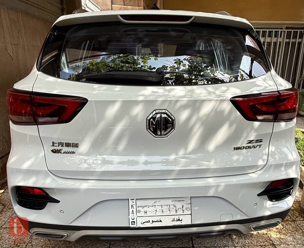MG ZS 8