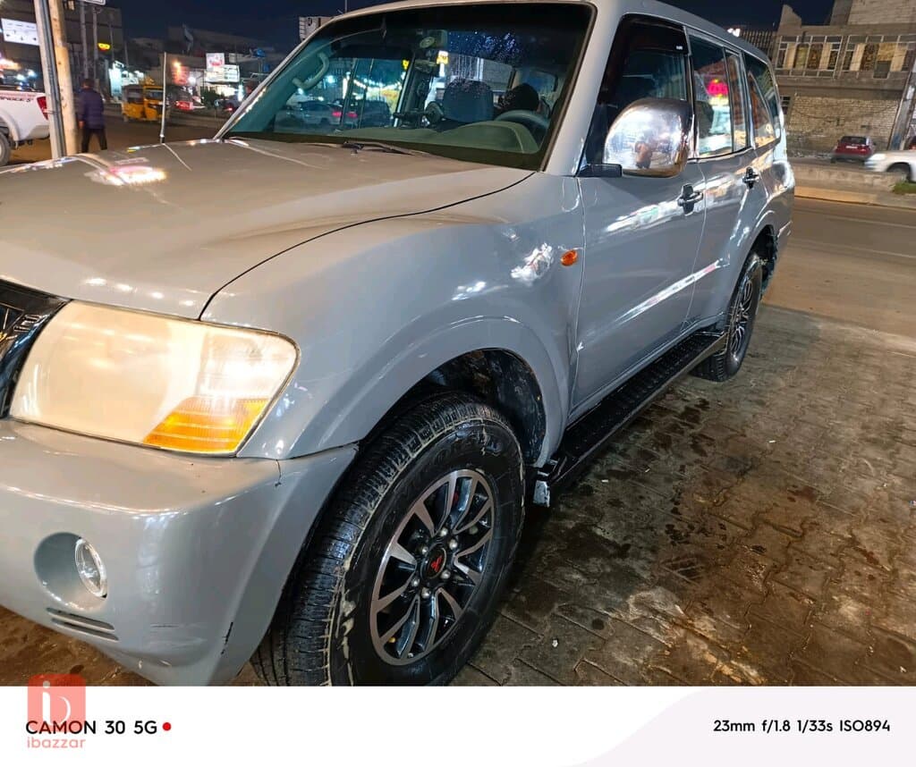Mitsubishi Pajero GLS 10