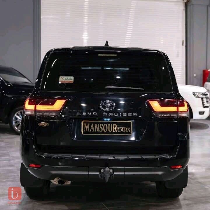 Toyota Land Cruiser GX 4