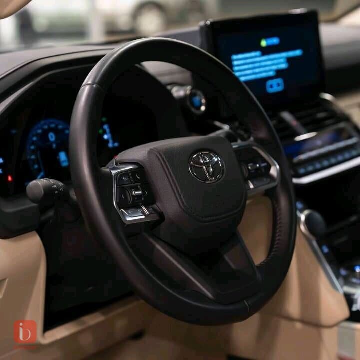 Toyota Land Cruiser GXR 8