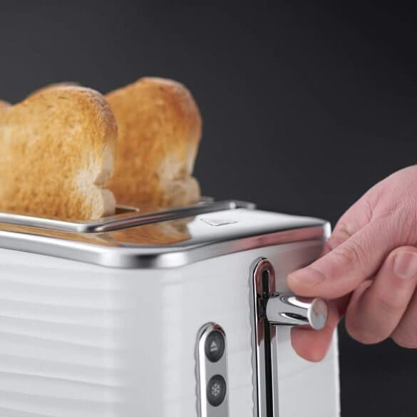 Russell Hobbs Inspire 2-Slice Toaster - White 8