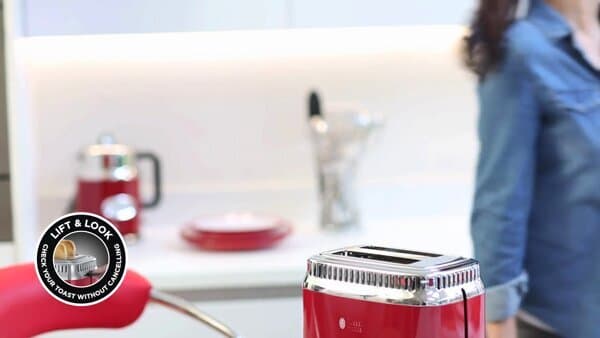 Russell Hobbs Retro 2-Slice Toaster - Ribbon Red 6