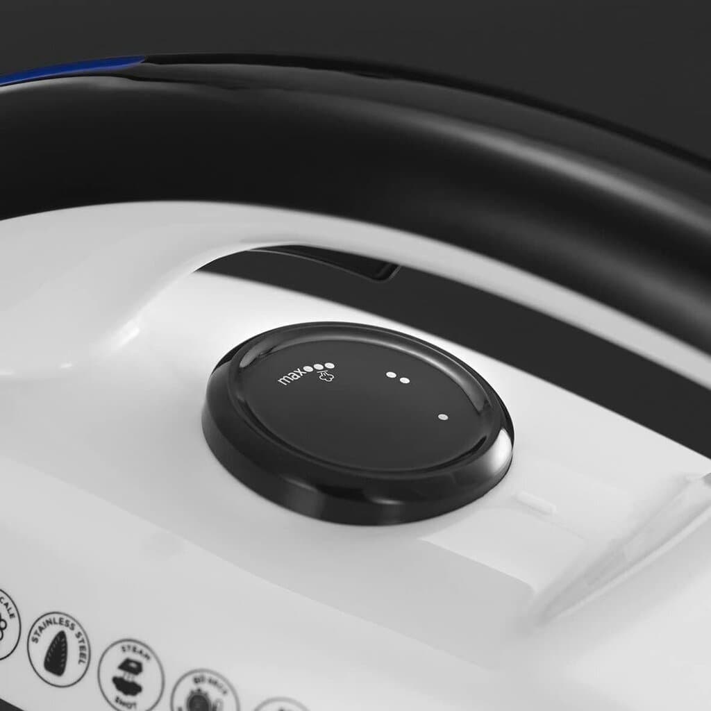 Russell Hobbs Steam Power Generator Iron (1.3L) 3