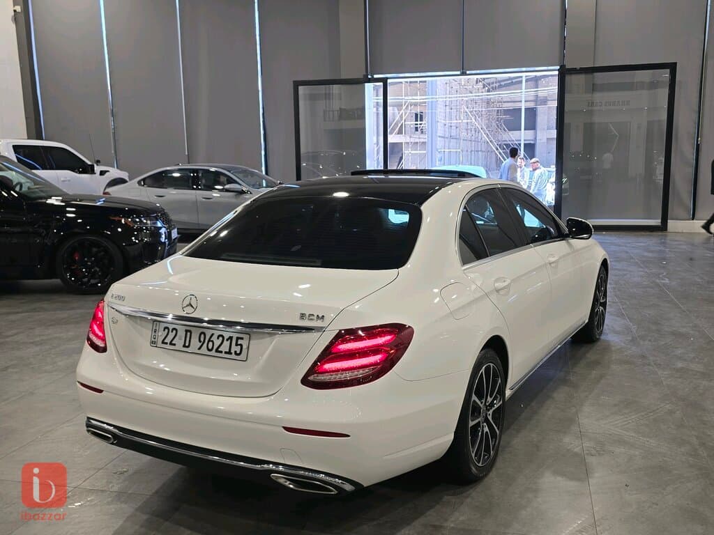 Mercedes-Benz E-Class E 200 5