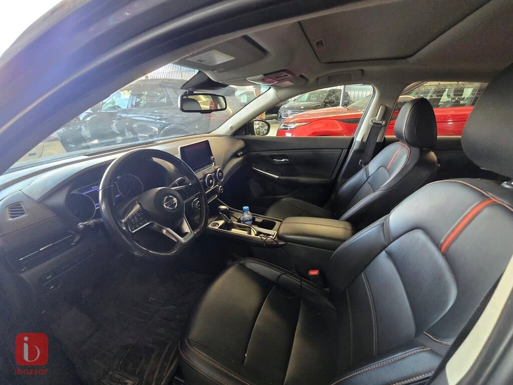 Nissan Sentra SR 6