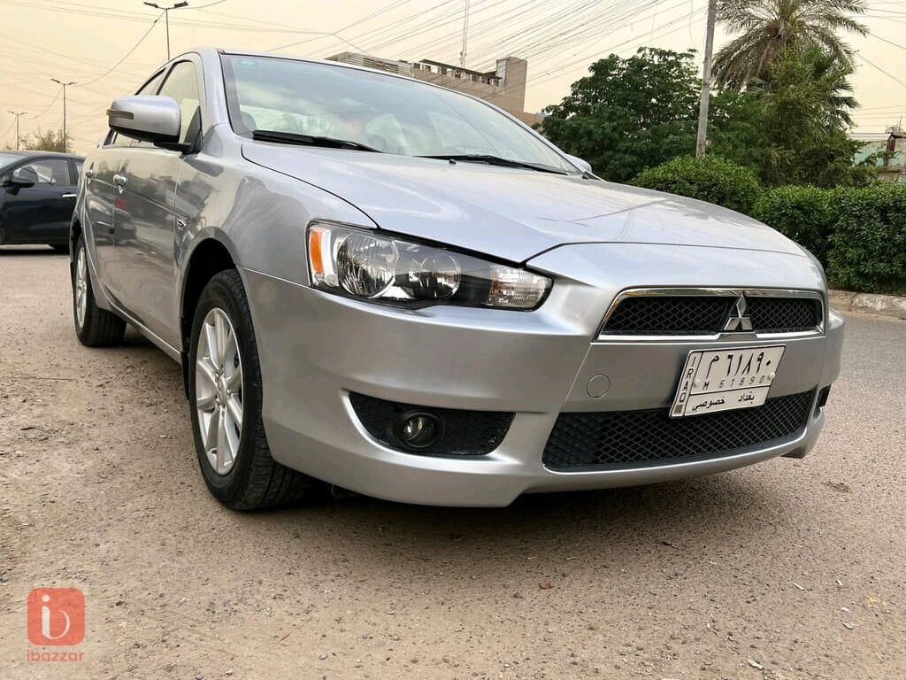 Mitsubishi Lancer 1