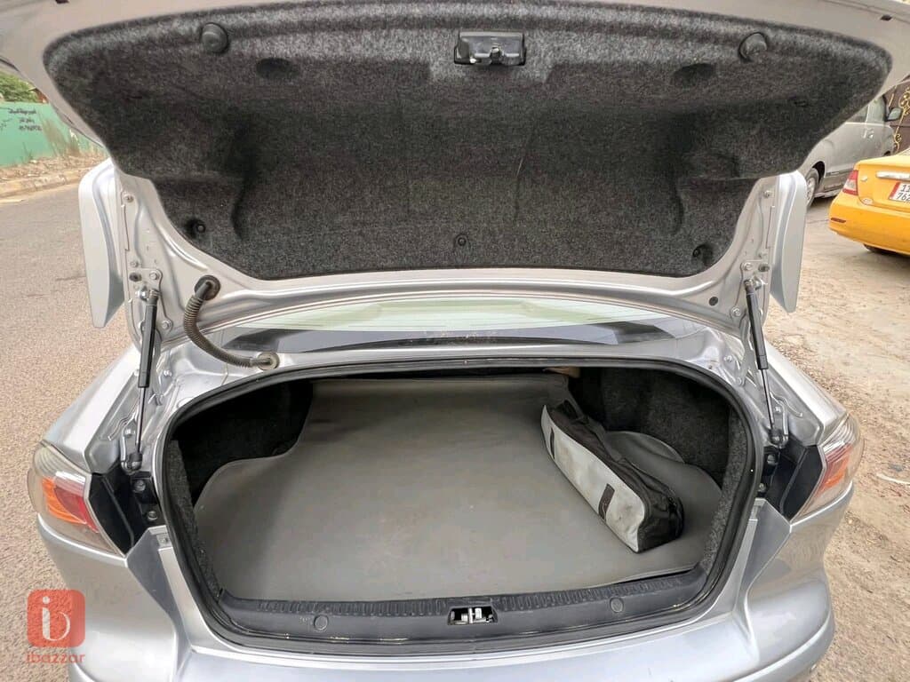 Mitsubishi Lancer 7