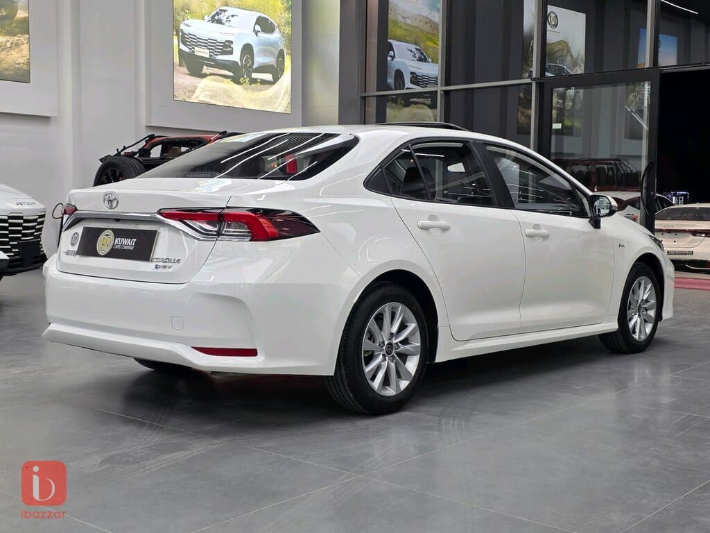 Toyota Corolla Hybrid 5