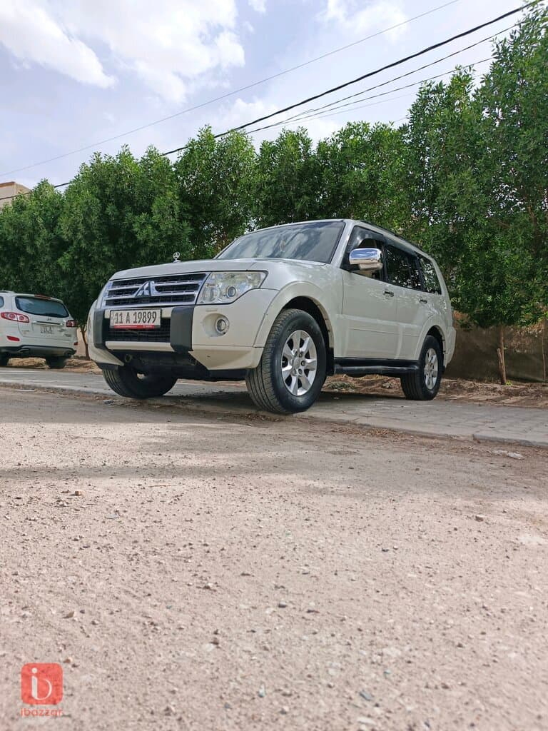 Mitsubishi Pajero GLX 3