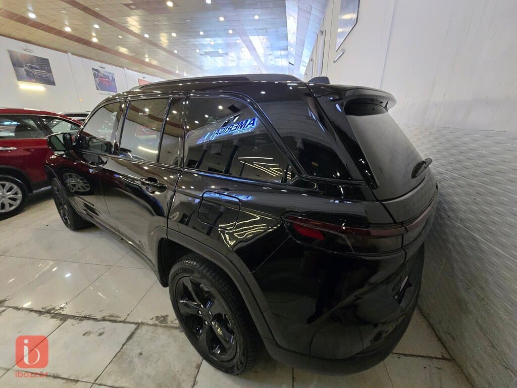 Jeep Grand Cherokee Limited 3
