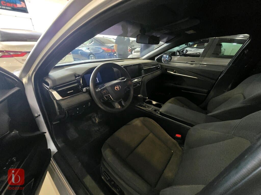 Toyota Camry 6