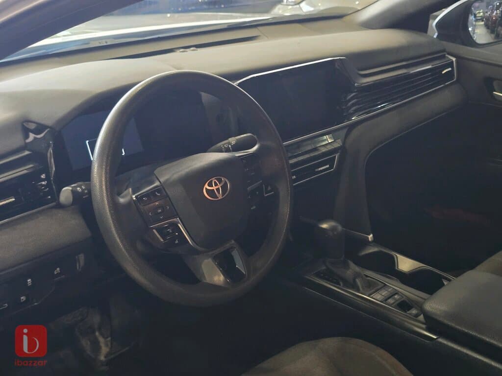 Toyota Camry 7