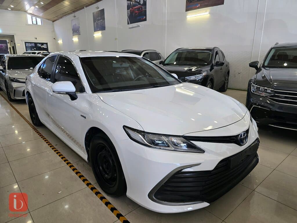 Toyota Camry LE 2