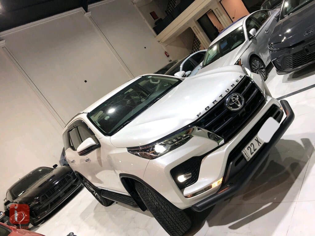 Toyota Fortuner 3